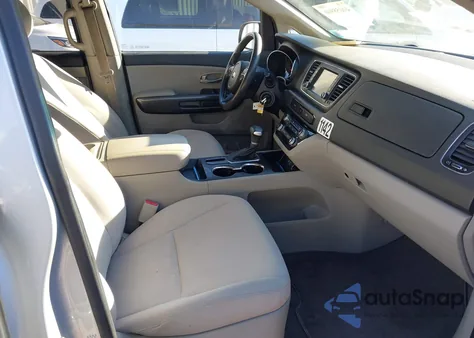 2020 Kia Sedona Lx z USA, uszkodzony, nr VIN KNDMB5C19L6659287